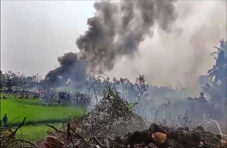 BREAKING: ಆಂಧ್ರಪ್ರದೇಶದಲ್ಲಿ ಭೀಕರ ಪಟಾಕಿ ದುರಂತ: 18 ಮಂದಿ ಸಜೀವ ದಹನ, ಹಲವರ ಸ್ಥಿತಿ ಗಂಭೀರ