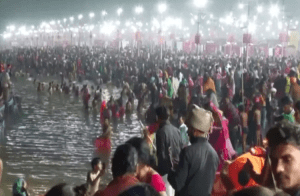 ಪ್ರಯಾಗ್ ರಾಜ್ ನ ಸಂಗಮ್ ಘಾಟ್ ಗಳಲ್ಲಿ ಮಹಾಶಿವರಾತ್ರಿಯಂದು 10 ಲಕ್ಷ ಭಕ್ತರಿಂದ ಪವಿತ್ರ ಸ್ನಾನ| Maha Shivaratri