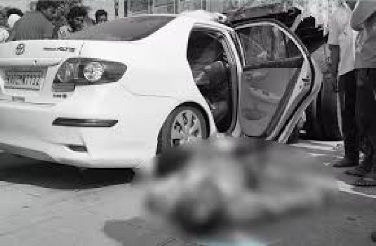 BREAKING : ಆಂಧ್ರಪ್ರದೇಶದಲ್ಲಿ ಭೀಕರ ಅಪಘಾತ : ಲಾರಿಗೆ ಕಾರು ಡಿಕ್ಕಿಯಾಗಿ ಬೆಂಗಳೂರು ಮೂಲದ ಐವರು ದುರ್ಮರಣ.!