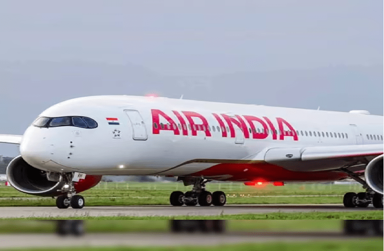 ದುಬೈ ವಿಮಾನ ನಿಲ್ದಾಣದ ಬಳಿ ಡ್ರೋನ್ ದಾಳಿ: ಬೆಂಗಳೂರಿನಿಂದ ತೆರಳಬೇಕಿದ್ದ 24 ವಿಮಾನಗಳ ಹಾರಾಟ ರದ್ದು!