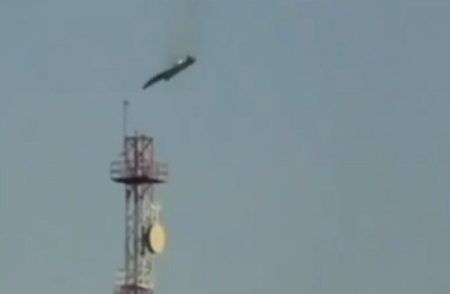 BREAKING : ಕುವೈತ್ನಲ್ಲಿ ಅಮೆರಿಕದ F-15 ‘ಫೈಟರ್ ಜೆಟ್’ ಹೊಡೆದುರುಳಿಸಿದ ಇರಾನ್ : ವೀಡಿಯೋ ವೈರಲ್ |WATCH VIDEO