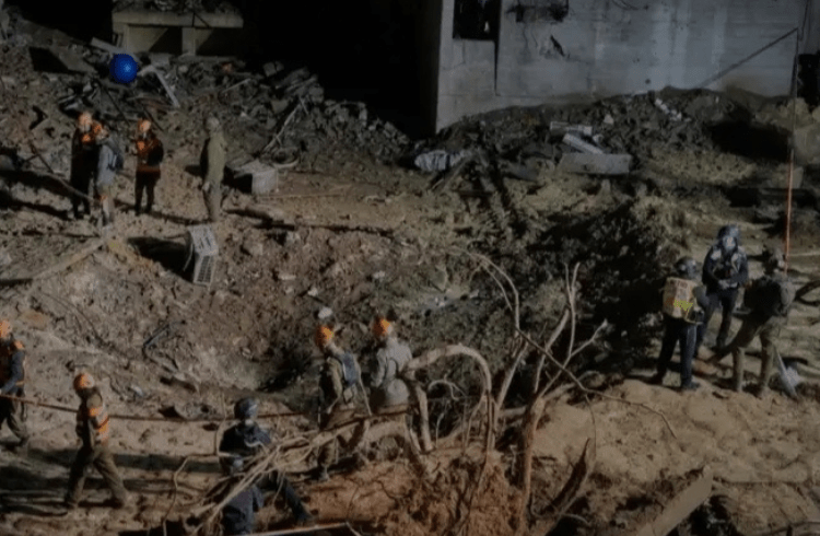 ಇಸ್ರೇಲ್ ‘ಐರನ್ ಡೋಮ್’ ವೈಫಲ್ಯ: ಅರಾದ್ ಮತ್ತು ಡಿಮೋನಾ ಮೇಲೆ ಇರಾನ್ ಕ್ಷಿಪಣಿ ದಾಳಿ, 100ಕ್ಕೂ ಹೆಚ್ಚು ಜನರಿಗೆ ಗಾಯ | Watch video