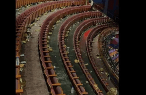 ಆಸ್ಕರ್ ವೇದಿಕೆಯಲ್ಲಿ ಕಸದ ರಾಶಿ: ಸೆಲೆಬ್ರಿಟಿಗಳ ವರ್ತನೆಗೆ ಆಕ್ರೋಶ; ‘ಹಣದಿಂದ ಸಂಸ್ಕಾರ ಕೊಳ್ಳಲು ಸಾಧ್ಯವಿಲ್ಲ’ ಎಂದ ನೆಟ್ಟಿಗರು