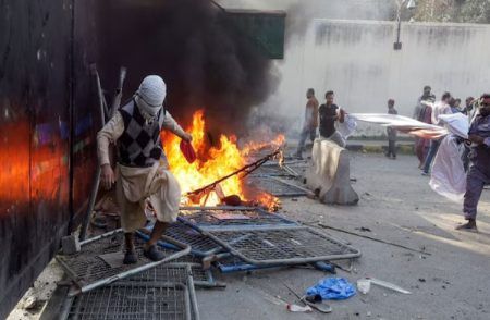 BREAKING : ಖಮೇನಿ ಹತ್ಯೆ ಖಂಡಿಸಿ ಪಾಕಿಸ್ತಾನದಾದ್ಯಂತ ಪ್ರತಿಭಟನೆ ; 35 ಮಂದಿ ಸಾವು