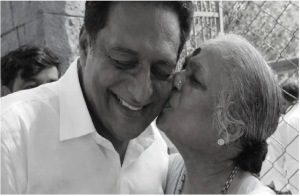 BREAKING : ನಟ ಪ್ರಕಾಶ್ ರಾಜ್ಗೆ ಮಾತೃವಿಯೋಗ : ತಾಯಿ ಸ್ವರ್ಣಲತಾ ಬೆಂಗಳೂರಿನಲ್ಲಿ ವಿಧಿವಶ