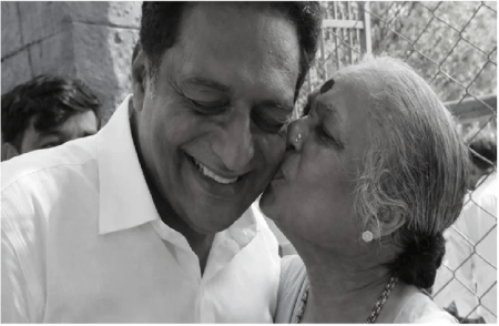 BREAKING : ನಟ ಪ್ರಕಾಶ್ ರಾಜ್ಗೆ ಮಾತೃವಿಯೋಗ : ತಾಯಿ ಸ್ವರ್ಣಲತಾ ಬೆಂಗಳೂರಿನಲ್ಲಿ ವಿಧಿವಶ