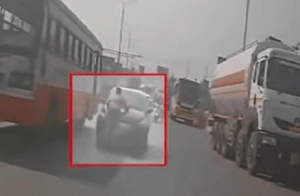 BREAKING : ಬೆಂಗಳೂರಲ್ಲಿ ಬಾನೆಟ್ ಮೇಲೆ ಪೊಲೀಸ್ ಇದ್ದರೂ ಕಾರು ನಿಲ್ಲಿಸದ ಕಿರಾತಕ : ರೋಡ್ ರೇಜ್ ಗೆ ಬೆಚ್ಚಿ ಬಿದ್ದ ಜನತೆ!