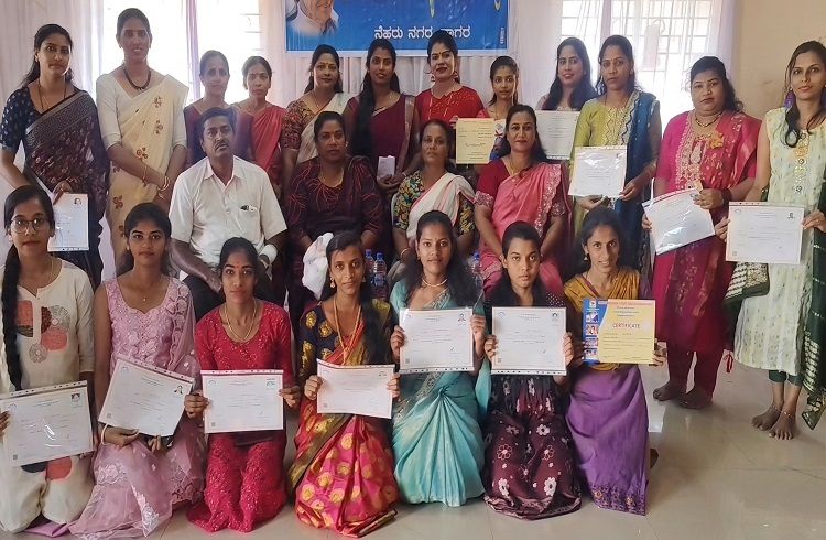 ಸಾಗರದಲ್ಲಿ ಮದರ್ ತೆರೇಸಾ ಕೌಶಲ್ಯ ತರಬೇತಿ ಕೇಂದ್ರದಿಂದ ಬ್ಯುಟಿಶಿಯನ್ ತರಬೇತಿ; ಶಿಬಿರಾರ್ಥಿಗಳಿಗೆ ಪ್ರಮಾಣಪತ್ರ ವಿತರಣೆ