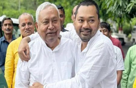 BREAKING : ಬಿಹಾರದಲ್ಲಿ ಕ್ಷಿಪ್ರ ರಾಜಕೀಯ ಬೆಳವಣಿಗೆ ; ರಾಜ್ಯಸಭೆ ಪ್ರವೇಶಕ್ಕೆ ಸಿಎಂ ‘ನಿತೀಶ್’ ಸಜ್ಜು, ಮಗನಿಗೆ ಡಿಸಿಎಂ ಪಟ್ಟ!