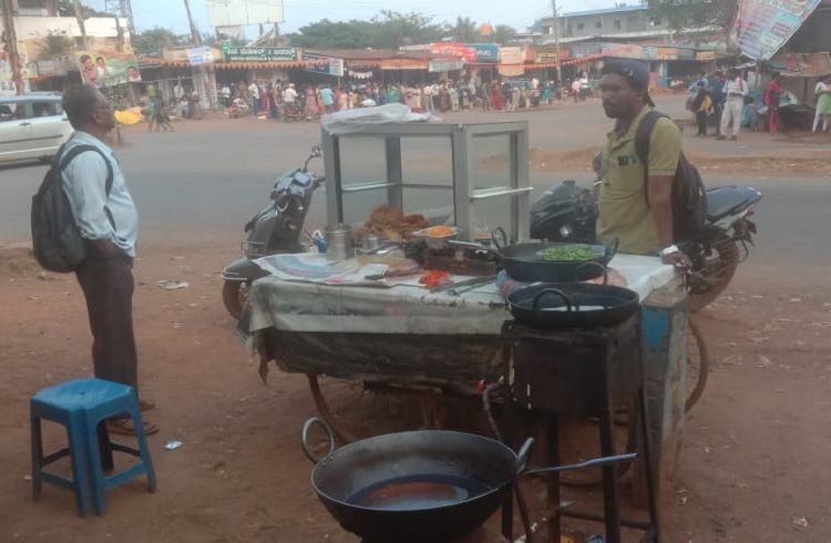 ಹೆಸರಿಗಷ್ಟೇ ‘ಕೇಂದ್ರ ಬಿಂದು’, ಸೌಕರ್ಯದಲ್ಲಿ ‘ಶೂನ್ಯ ಪಾಯಿಂಟ್’: ಇದು ತುಮಕೂರಿನ ಕೆ.ಬಿ.ಕ್ರಾಸ್ ಅವ್ಯವಸ್ಥೆಯ ದರ್ಶನ