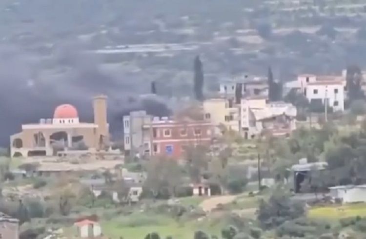 BREAKING: ಇಸ್ರೇಲ್ ಭೀಕರ ವೈಮಾನಿಕ ದಾಳಿ: ಲೆಬನಾನ್ ನಲ್ಲಿ ಹಿಜ್ಬುಲ್ಲಾದ ಕಮಾಂಡರ್ ಸೇರಿ ಮೂವರು ಉಗ್ರರ ಹತ್ಯೆ