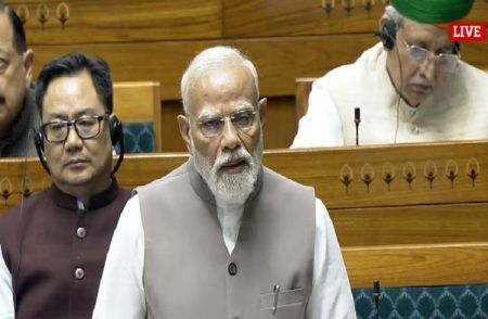 ಯುದ್ಧಪೀಡಿತ ರಾಷ್ಟ್ರಗಳಲ್ಲಿರುವ ಪ್ರತಿ ಭಾರತೀಯನ ರಕ್ಷಣೆ ನಮ್ಮ ಹೊಣೆ: ಲೋಕಸಭೆಯಲ್ಲಿ ಪ್ರಧಾನಿ ಮೋದಿ ಭರವಸೆ