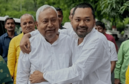 ಬಿಹಾರದಲ್ಲಿ ‘ಸಂಚಲನ’; ಸಕ್ರಿಯ ರಾಜಕಾರಣಕ್ಕೆ ನಿತೀಶ್ ಕುಮಾರ್ ಪುತ್ರ ನಿಶಾಂತ್ ಎಂಟ್ರಿ!
