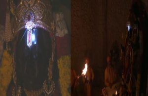 BREAKING : ಅಯೋಧ್ಯೆಯಲ್ಲಿ ಸೂರ್ಯ ದೇವನಿಂದ ರಾಮಲಲ್ಲಾನಿಗೆ ‘ಸೂರ್ಯ ತಿಲಕ’ : ವಿಡಿಯೋ ವೈರಲ್ | WATCH VIDEO