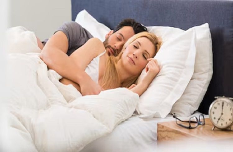 ‘ಸ್ಲೀಪ್ ಡಿವೋರ್ಸ್’: ಉತ್ತಮ ಆರೋಗ್ಯಕ್ಕಾಗಿ ಪ್ರತ್ಯೇಕವಾಗಿ ಮಲಗಲು ಮುಂದಾಗುತ್ತಿರುವ ದಂಪತಿಗಳು!