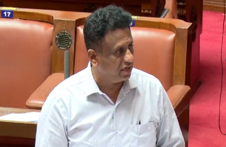 ರಾಜ್ಯದಲ್ಲಿ ಬಿ.ಎಡ್ ಕಾಲೇಜುಗಳ ಶುಲ್ಕ ಹೆಚ್ಚಳಕ್ಕೆ ಸರ್ಕಾರದ ನಿರ್ಧಾರ; ಶೀಘ್ರವೇ ವಿವಿಗಳಲ್ಲಿ ಏಕರೂಪ ವೇಳಾಪಟ್ಟಿ ಜಾರಿ