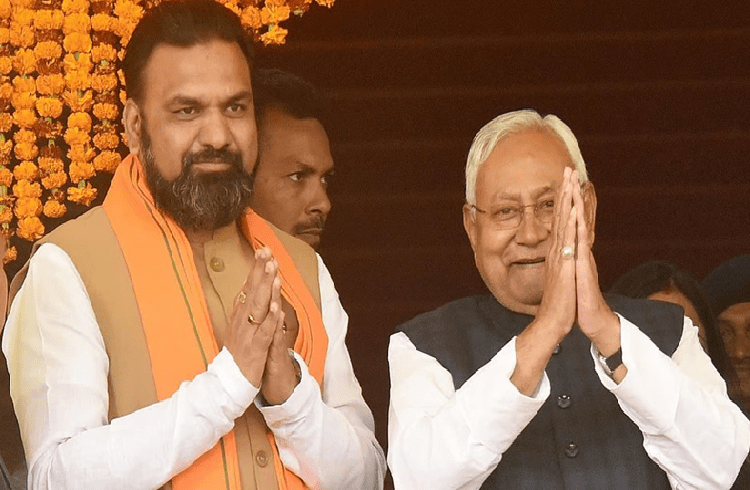 BREAKING : ಬಿಹಾರದ ಮುಖ್ಯಮಂತ್ರಿ ಸ್ಥಾನಕ್ಕೆ ನಿತೀಶ್ ಕುಮಾರ್ ರಾಜೀನಾಮೆ : ನೂತನ ‘CM’ ಆಗಿ ಬಿಜೆಪಿಯ ಸಾಮ್ರಾಟ್ ಚೌದರಿ ಆಯ್ಕೆ!