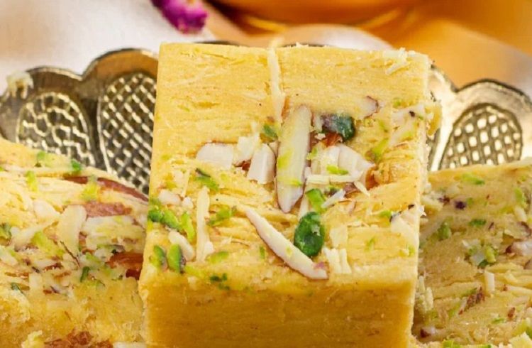 ಸೋನ್ ಪಾಪ್ಡಿ: ಕೇವಲ ದೀಪಾವಳಿಯ ಉಡುಗೊರೆಯಲ್ಲ, ಇದು ಭಾರತೀಯ ಸಿಹಿ ಪರಂಪರೆಯ ಪದರಗಳ ಕಥೆ!