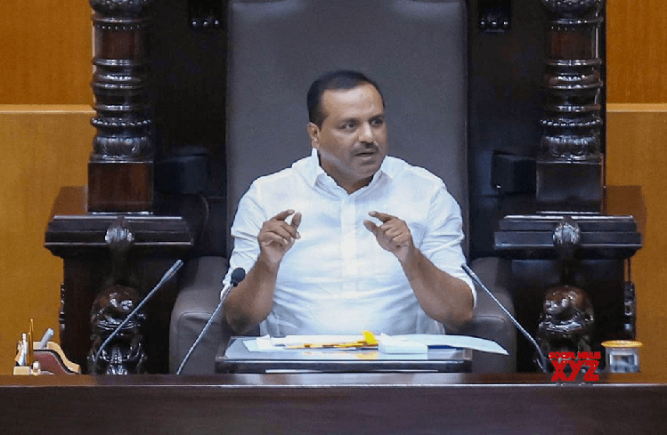 BREAKING : ಅಧಿವೇಶನದಲ್ಲಿ ‘ಇ-ವಿಧಾನ’ ಯೋಜನೆ ಜಾರಿಗೆ ಮುಹೂರ್ತ ಫಿಕ್ಸ್ : ಸ್ಪೀಕರ್ ಯು.ಟಿ. ಖಾದರ್ ಘೋಷಣೆ