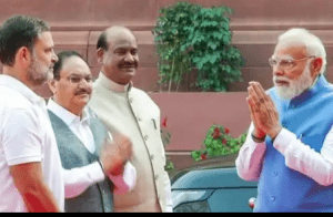 Watch video: ಕಾರಿನಿಂದ ಇಳಿದು ರಾಹುಲ್ ಗಾಂಧಿ ಜೊತೆ ಮಾತನಾಡಿದ ಪ್ರಧಾನಿ ಮೋದಿ! ವೈರಲ್ ಆಯ್ತು ‘ರಾಜಕೀಯ ವೈರಿಗಳ’ ಅಪರೂಪದ ಭೇಟಿ