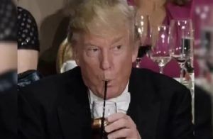 ಸೋಡಾ ಕುಡಿದರೆ ಕ್ಯಾನ್ಸರ್ ಕೋಶಗಳು ಸಾಯುತ್ತವೆ: ಅಮೆರಿಕ ಅಧ್ಯಕ್ಷ ಡೊನಾಲ್ಡ್ ಟ್ರಂಪ್ ವಿಲಕ್ಷಣ ಹೇಳಿಕೆ