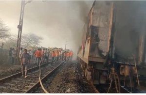 BREAKING : ಬೆಳ್ಳಂಬೆಳಗ್ಗೆ ತಿರುವನಂತಪುರಂ-ಹಜರತ್ ನಿಜಾಮುದ್ದೀನ್ ಎಕ್ಸ್ ಪ್ರೆಸ್ ರೈಲಿನಲ್ಲಿ ಅಗ್ನಿ ಅವಘಡ : ಪ್ರಯಾಣಿಕರೆಲ್ಲರೂ ಸುರಕ್ಷಿತ | Hazrat Nizamuddin Rajdhani Express