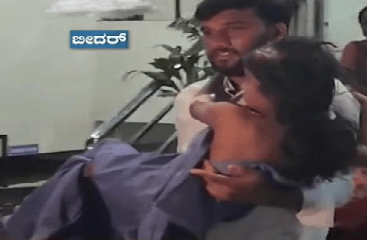 BIG NEWS : ರಾಜ್ಯಾದ್ಯಂತ ವರುಣಾರ್ಭಟ : ಬೀದರ್ ನಲ್ಲಿ ಮನೆಯ ಮೇಲ್ಚಾವಣಿ ಕುಸಿದು ಮಕ್ಕಳು ಸೇರಿ ಐವರಿಗೆ ಗಾಯ!
