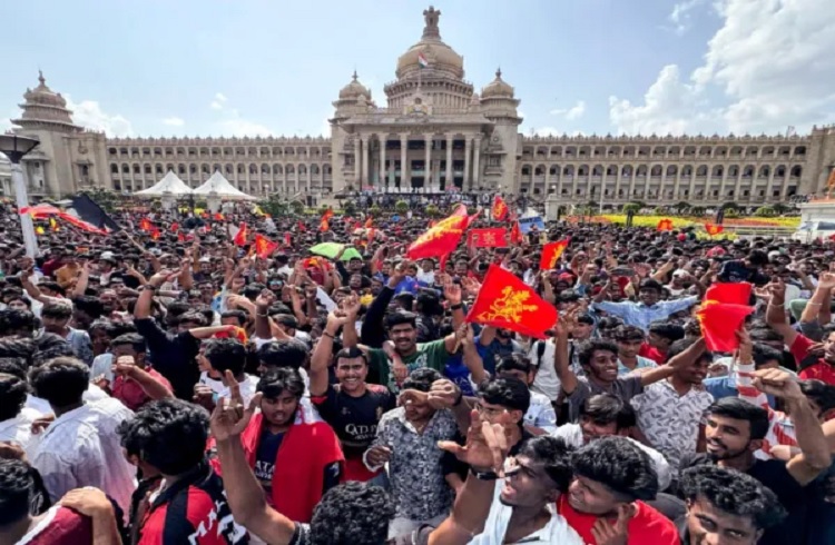 IPL 2026 Final: ಇಂದು `RCB Vs GT’ ಫೈನಲ್ ಪಂದ್ಯ : ಬೆಂಗಳೂರಲ್ಲಿ ಸಾರ್ವಜನಿಕ ಸಂಭ್ರಮಾಚರಣೆ, ಬೈಕ್ ರ್ಯಾಲಿಗಳಿಗೆ ಬ್ರೇಕ್.!