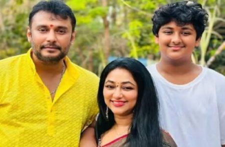 BREAKING : ಜೈಲಿನಲ್ಲಿ ನಟ ದರ್ಶನ್ ಭೇಟಿಗೆ ಪತ್ನಿ ವಿಜಯಲಕ್ಷ್ಮಿ, ಪುತ್ರನಿಗೆ ವಿಶೇಷ ಅನುಮತಿ |Actor Darshan