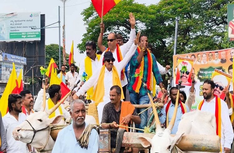 ಬೆಲೆ ಏರಿಕೆ ವಿರುದ್ಧ ಮಂಡ್ಯದಲ್ಲಿ ವಾಟಾಳ್ ನಾಗರಾಜ್ ಎತ್ತಿನಗಾಡಿ ಚಳುವಳಿ: ‘ಕರ್ನಾಟಕ ಬಂದ್’ ಎಚ್ಚರಿಕೆ!