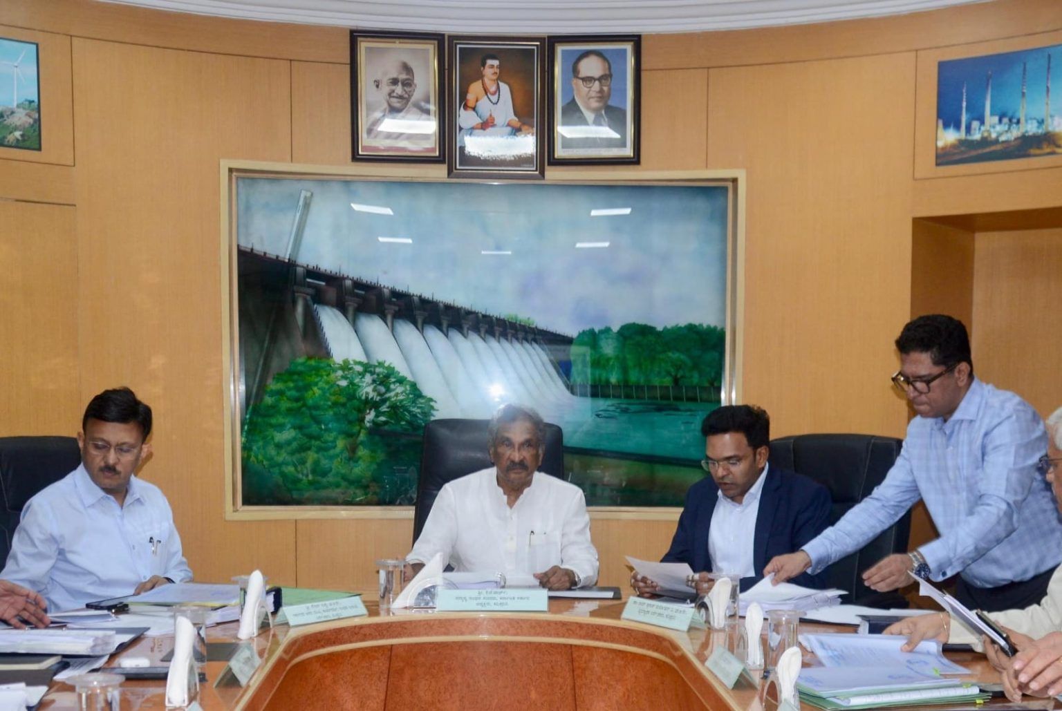 ಕೆಪಿಟಿಸಿಎಲ್ ಪರಿಸರ ಸ್ನೇಹಿ ಹೆಜ್ಜೆ: ಟ್ರಾನ್ಸ್ಫಾರ್ಮರ್ಗಳಲ್ಲಿ ಹಾನಿಕಾರಕ ಮಿನರಲ್ ಆಯಿಲ್ ಬದಲಿಗೆ ನ್ಯಾಚುರಲ್ ಎಸ್ಟರ್ ಆಯಿಲ್ ಬಳಕೆಗೆ ಅನುಮತಿ