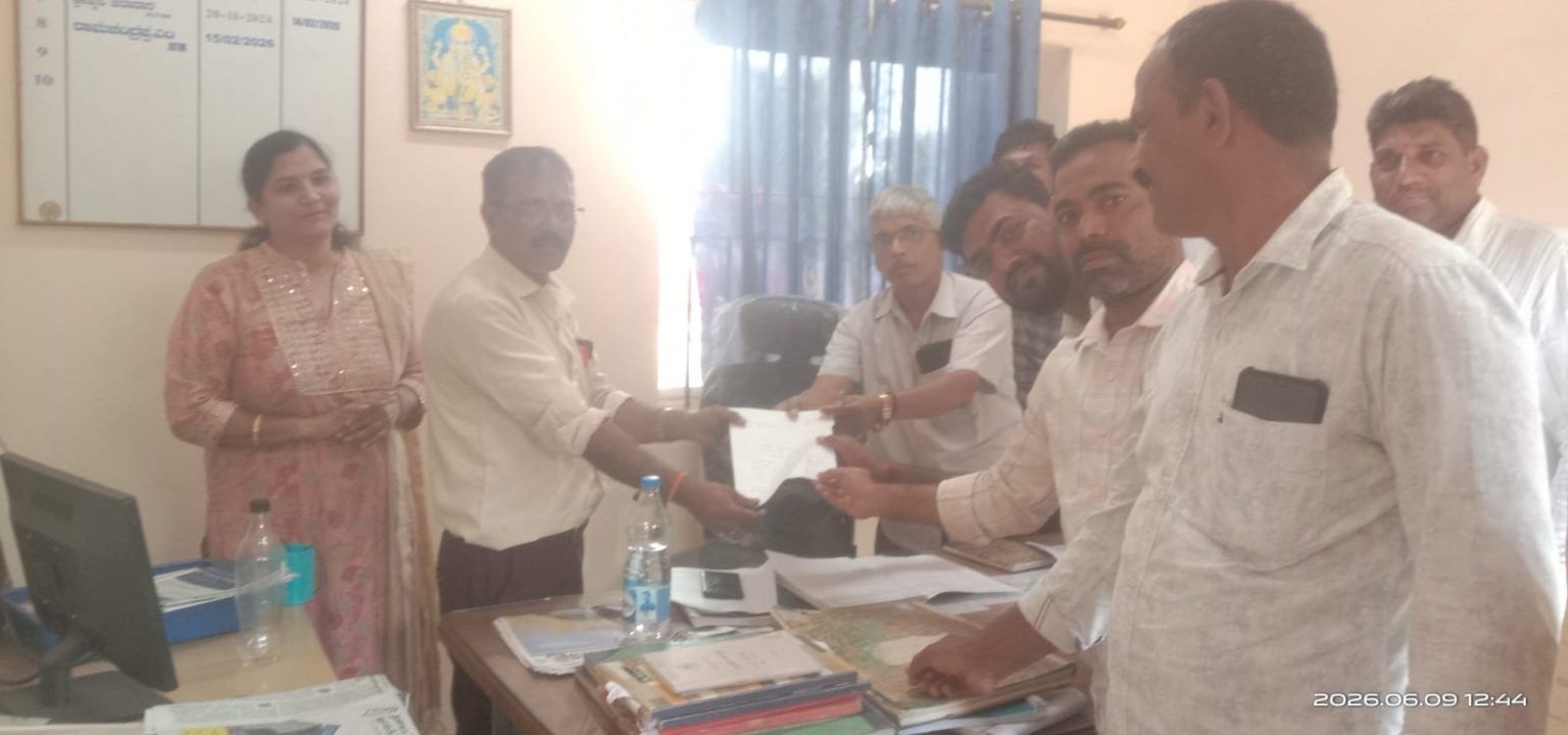 ಬಸ್ ಇದ್ದರೂ ನಿಲ್ಲಲ್ಲ! ಶಾಲಾ ಮಕ್ಕಳು, ಗ್ರಾಮಸ್ಥರ ಪರದಾಟ: ಸಾಗರದ ಉಳ್ಳೂರಲ್ಲಿ KSRTC ಬಸ್ ನಿಲ್ಲಿಸಲು ಒತ್ತಾಯ