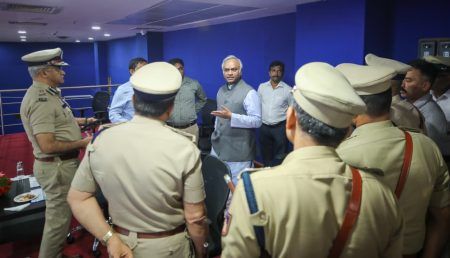 ರಾಜ್ಯದಲ್ಲಿ ಸಂಚಾರ ನಿಯಮಗಳ ಕಟ್ಟುನಿಟ್ಟಿನ ಜಾರಿ, ಟ್ರಾಫಿಕ್ ಪೊಲೀಸರ ಕಾರ್ಯಕ್ಷಮತೆ ವೃದ್ಧಿಗೆ ಒತ್ತು: ಗೃಹ ಸಚಿವ ಪ್ರಿಯಾಂಕ್ ಖರ್ಗೆ