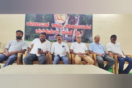 ಬೆಂಗಳೂರಿನಲ್ಲಿ ಕೂತರೆ ಸಾಗರದ ಜನರ ಕಷ್ಟ ತಿಳಿಯುವುದೇಗೆ?: ಶಾಸಕರ ವಿರುದ್ಧ ಗ್ರಾಮಾಂತರ ಬಿಜೆಪಿ ಅಧ್ಯಕ್ಷ ದೇವೇಂದ್ರಪ್ಪ ವಾಗ್ದಾಳಿ