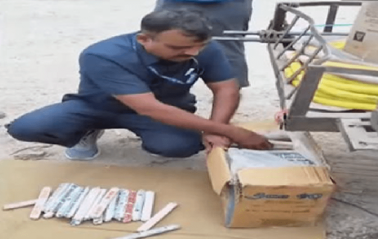 BREAKING : ಬೆಂಗಳೂರಲ್ಲಿ 50 ಡಿಟೋನೇಟರ್ 225 ಜಿಲೇಟಿನ್ ಕಡ್ಡಿಗಳು ಪತ್ತೆ : ಸಾರ್ವಜನಿಕರಲ್ಲಿ ಆತಂಕ ಸೃಷ್ಟಿ!