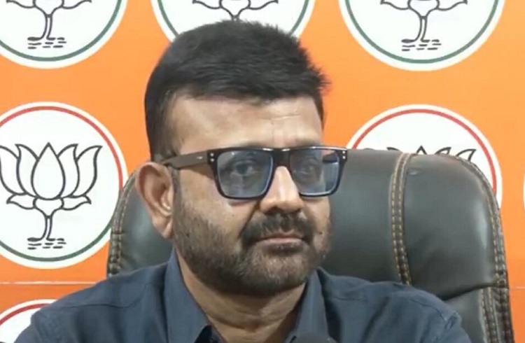 ರಾಜ್ಯಸಭೆ ಚುನಾವಣೆ; ಕಾಂಗ್ರೆಸ್ ಅಭ್ಯರ್ಥಿ ಪ್ರಣವ್ ಝಾಗೆ ಸೋಲು, NDA ಅಭ್ಯರ್ಥಿ ಪರಿಮಳ್ ನತ್ವಾಣಿ ಗೆಲುವು
