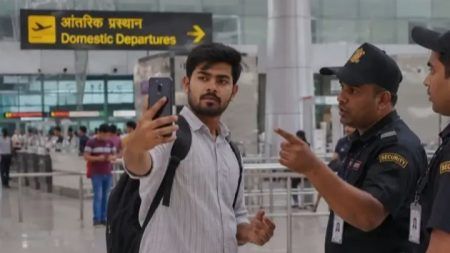 ವಿಮಾನ ನಿಲ್ದಾಣಗಳಲ್ಲಿ ರೀಲ್ಸ್ ಮಾಡಿದರೆ ಎಚ್ಚರ: ಭಾರಿ ದಂಡದ ಜೊತೆಗೆ ವಿಮಾನಯಾನ ನಿಷೇಧದ ಭೀತಿ!