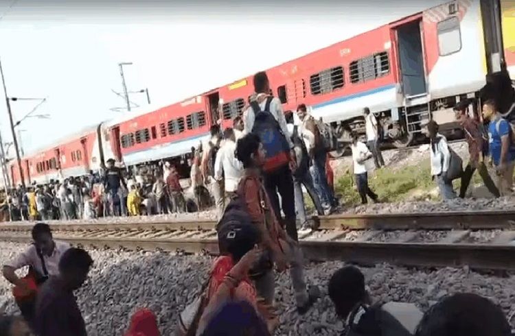 BREAKING: ಮಧ್ಯಪ್ರದೇಶ ಭೀಕರ ದುರಂತ: ರೈಲಿನಿಂದ ಕೆಳಗಿಳಿದ ಪ್ರಯಾಣಿಕರ ಮೇಲೆ ಹರಿದ ಎಕ್ಸ್ಪ್ರೆಸ್, ಹಲವರು ಸಾವು!