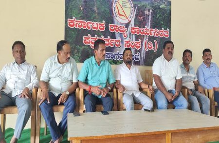 ಗೋಪಾಲಕೃಷ್ಣ ಬೇಳೂರು ಸಚಿವರಾದರೆ ಬಿಜೆಪಿಗೆ ನಡುಕ: ಹಾಲಪ್ಪ ವಿರುದ್ಧ ಚೇತನ್ ರಾಜ್ ಕಣ್ಣೂರು ವಾಗ್ದಾಳಿ